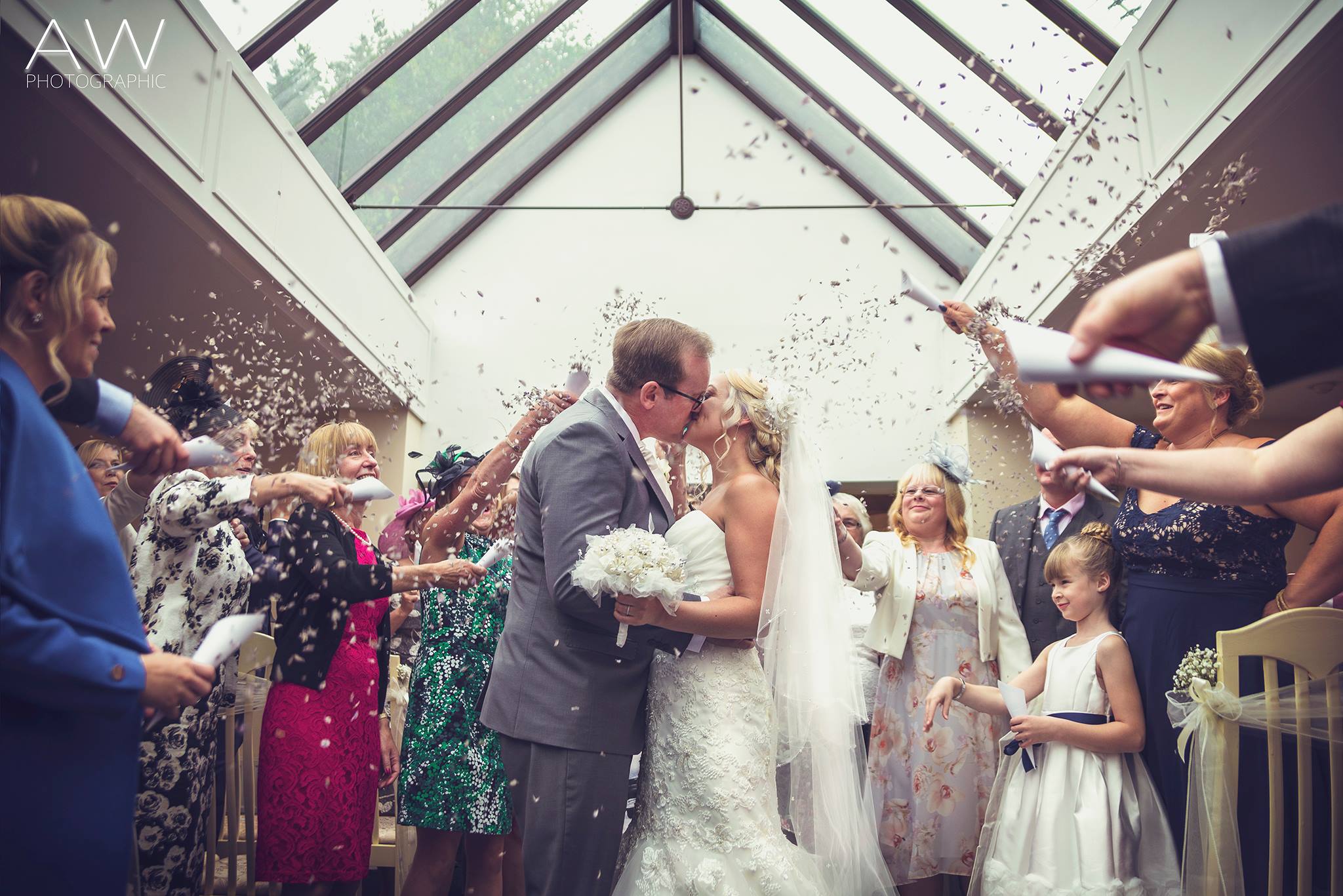 The Confetti Cone Company Biodegradable natural Wedding Confetti